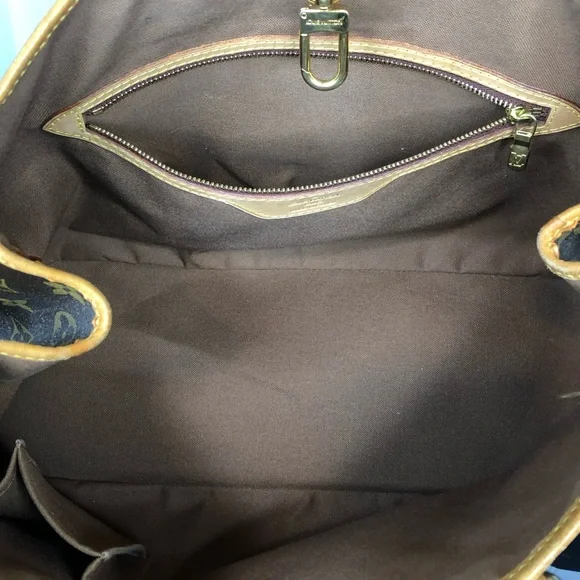 LOUIS VUITTON Batignolles LV Monogram Tote Bag COMES WITH: COA LV DUST BAG AUTH - Picture 6 of 17